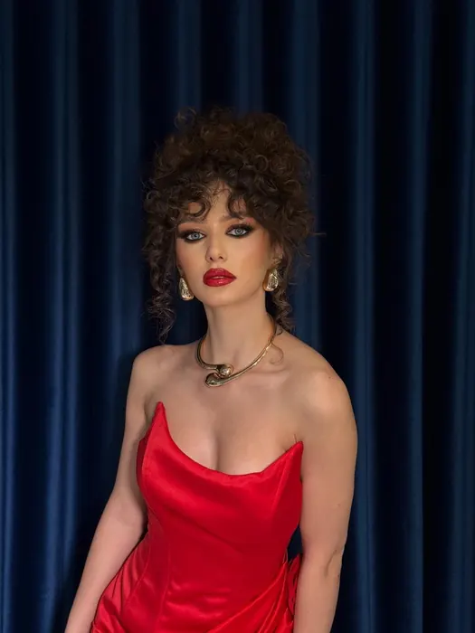 tudic ana 21.jpg